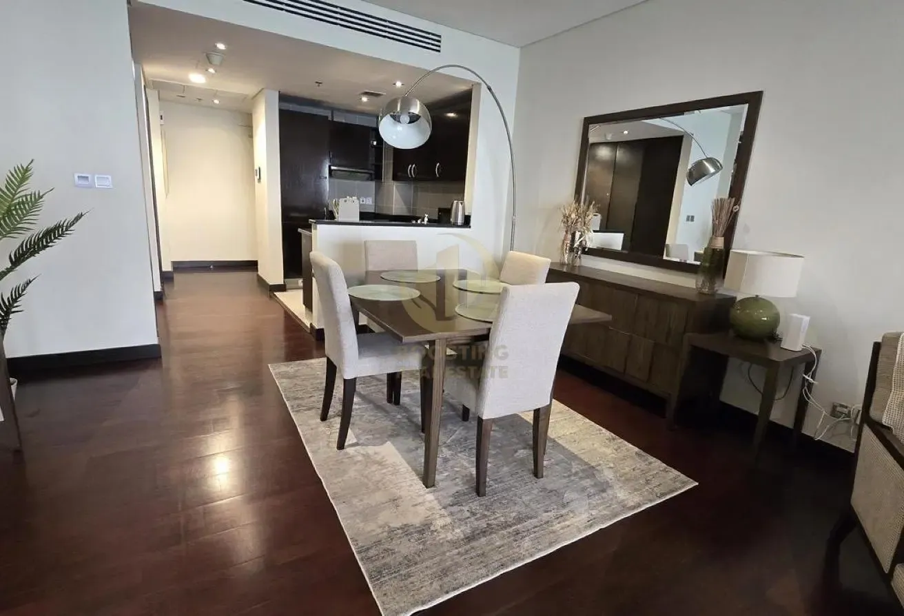 Furnished 1BR Palm Jumeirah Sea View Apartment