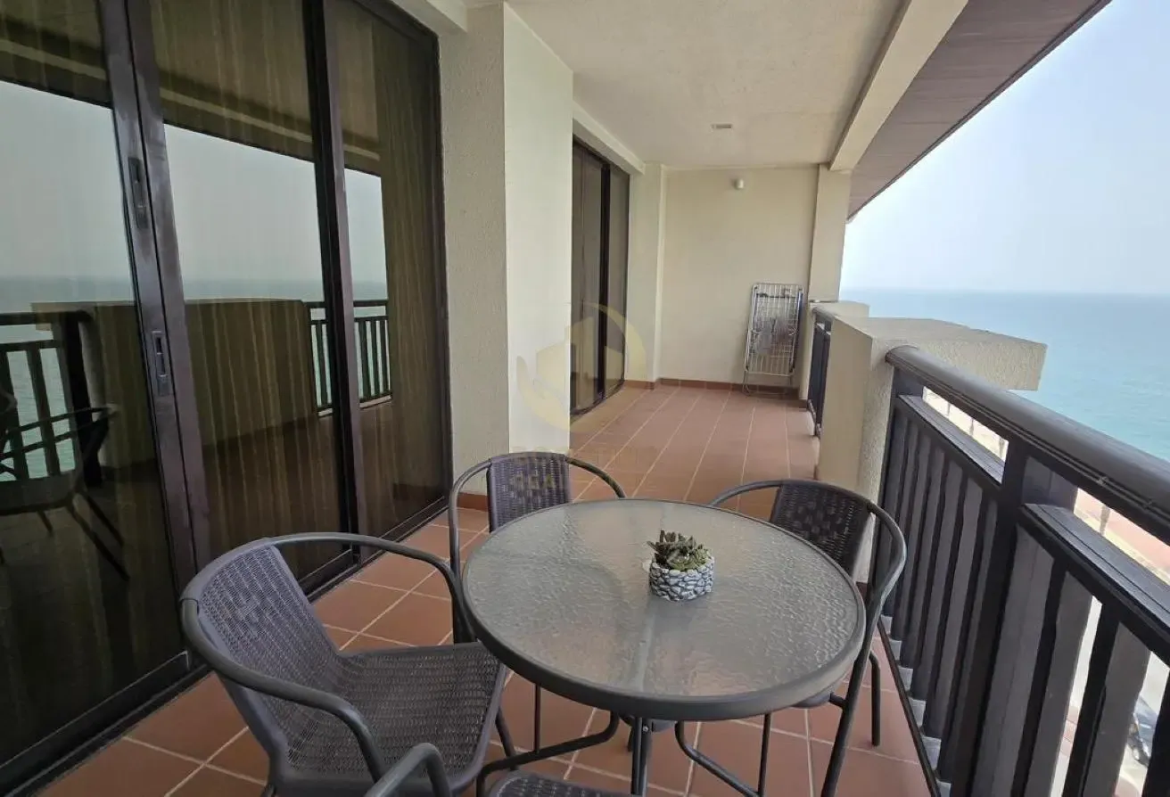 Furnished 1BR Palm Jumeirah Sea View Apartment