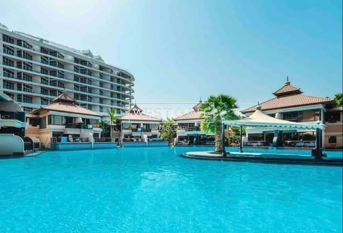 Spacious Unit | Large Terrace | Various Options