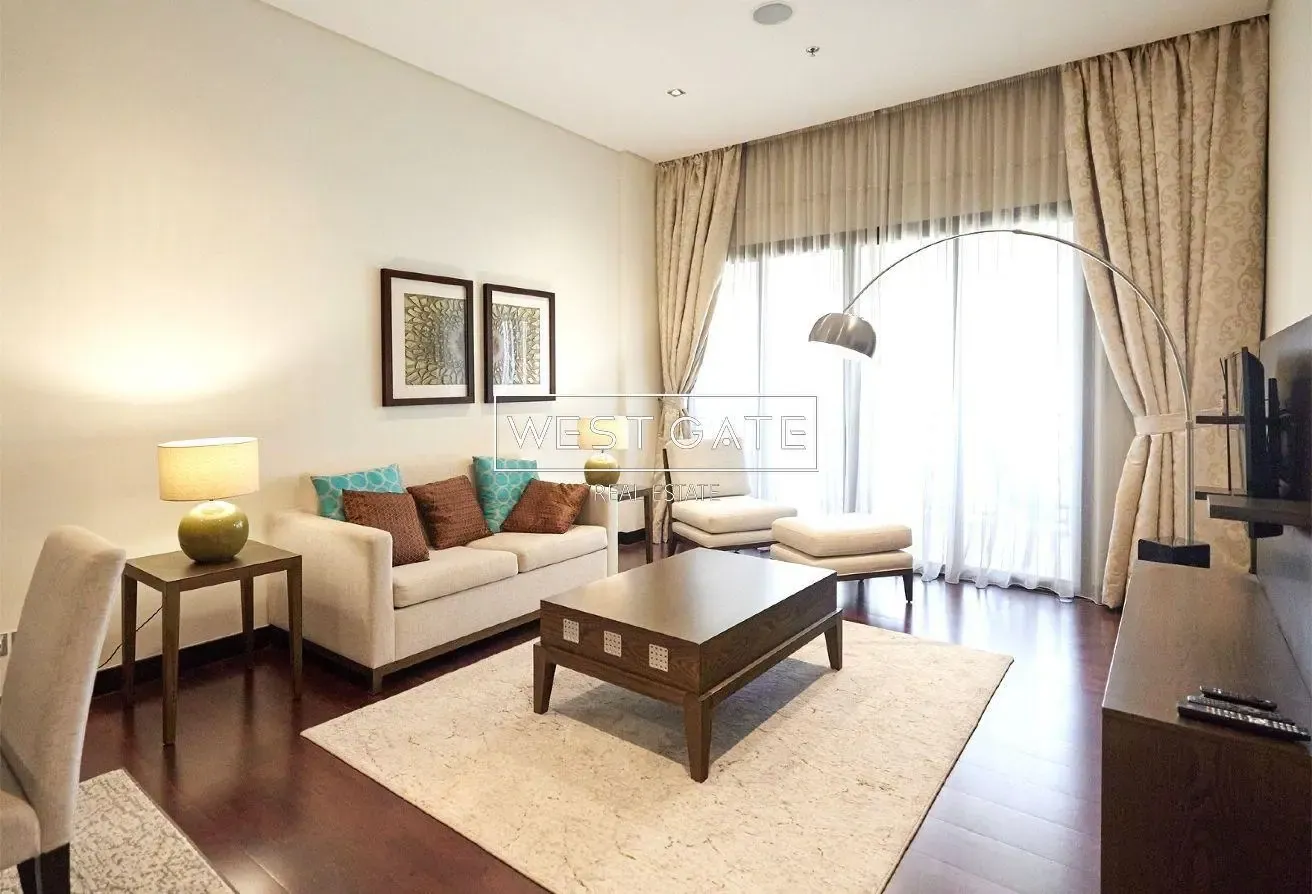Spacious Unit | Large Terrace | Various Options