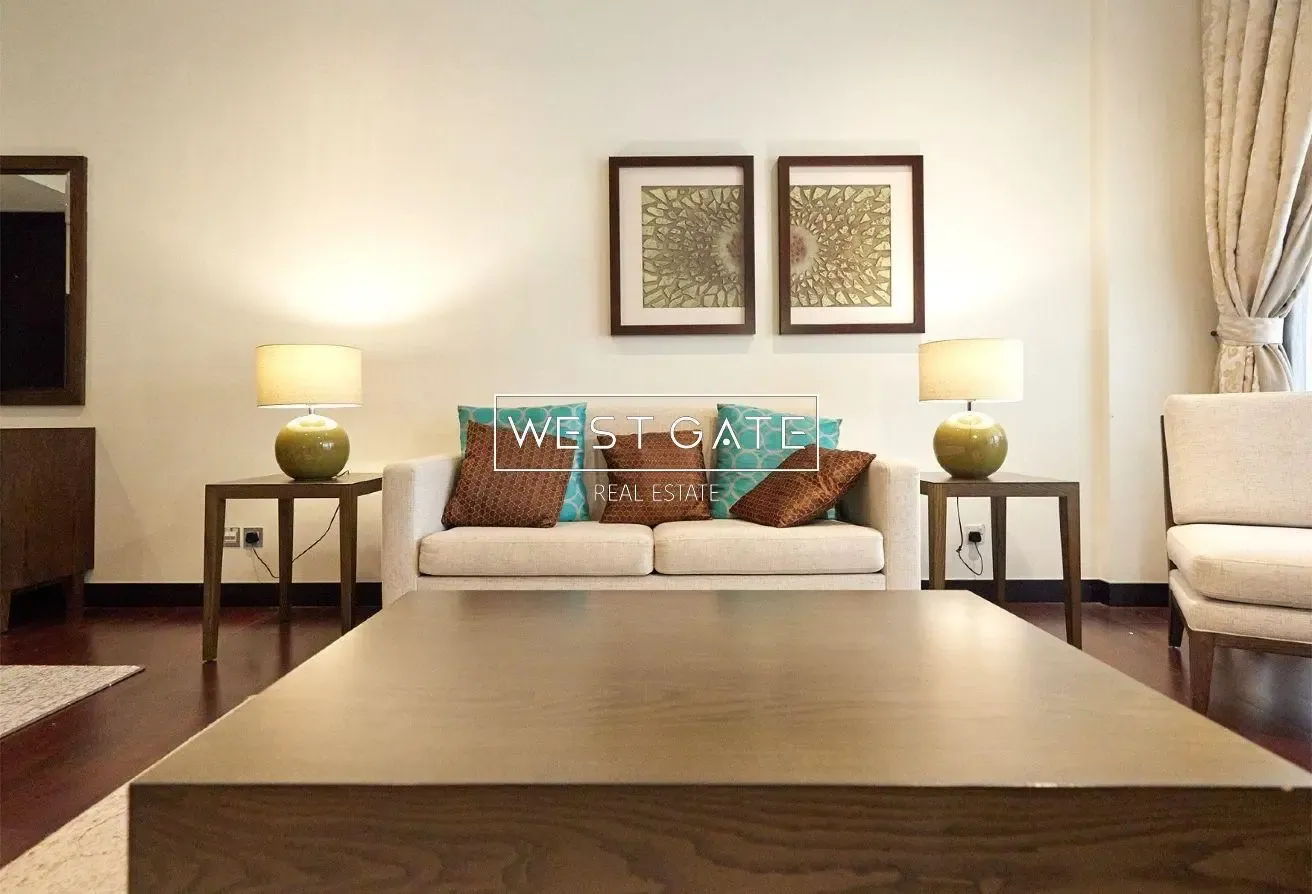 Spacious Unit | Large Terrace | Various Options