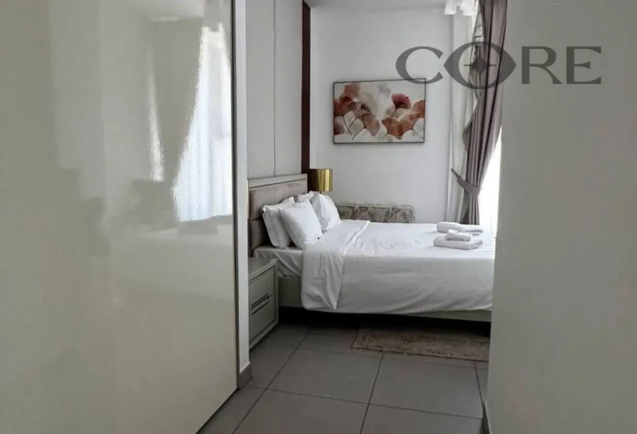 1BR IN ROYAL BAY, PALM JUMEIRAH | BEACHFRONT