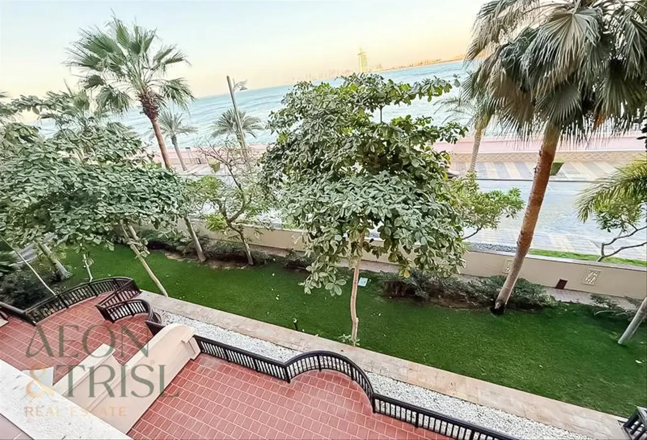 Standard Living Heart of Palm Jumeirah 1 BHK