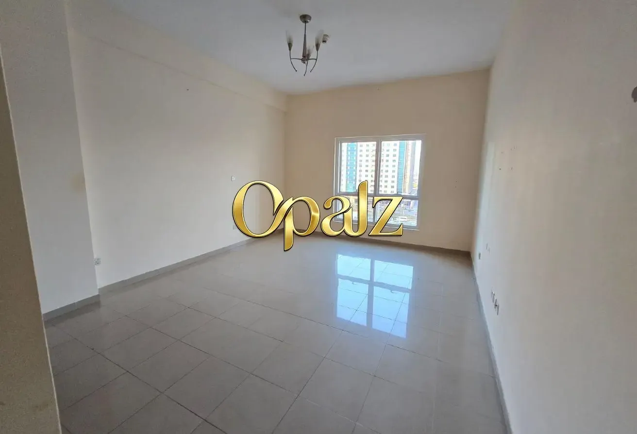 Elegant 2BR Balcony Parking Chiller free Gym Pool