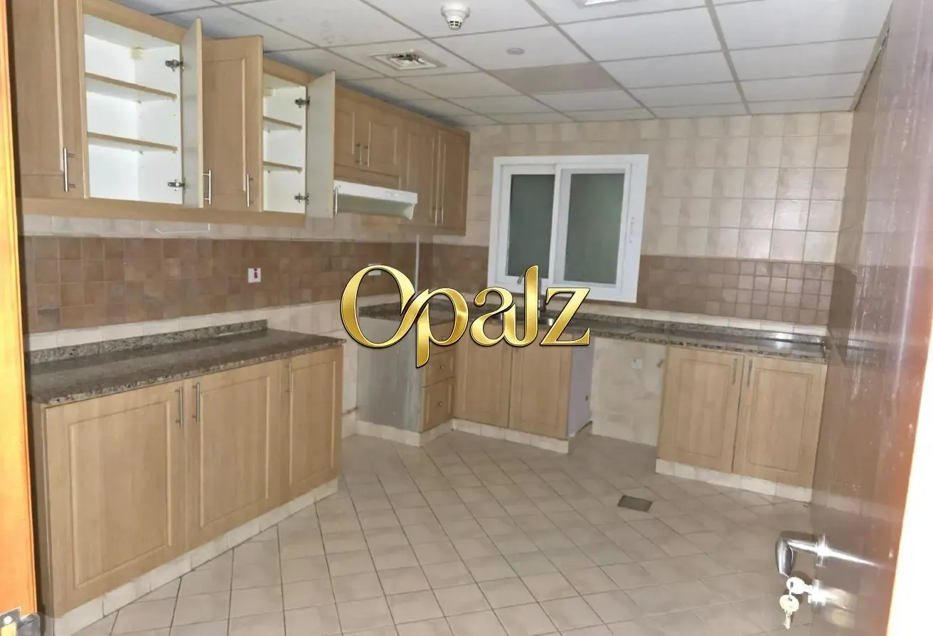 Elegant 2BR Balcony Parking Chiller free Gym Pool