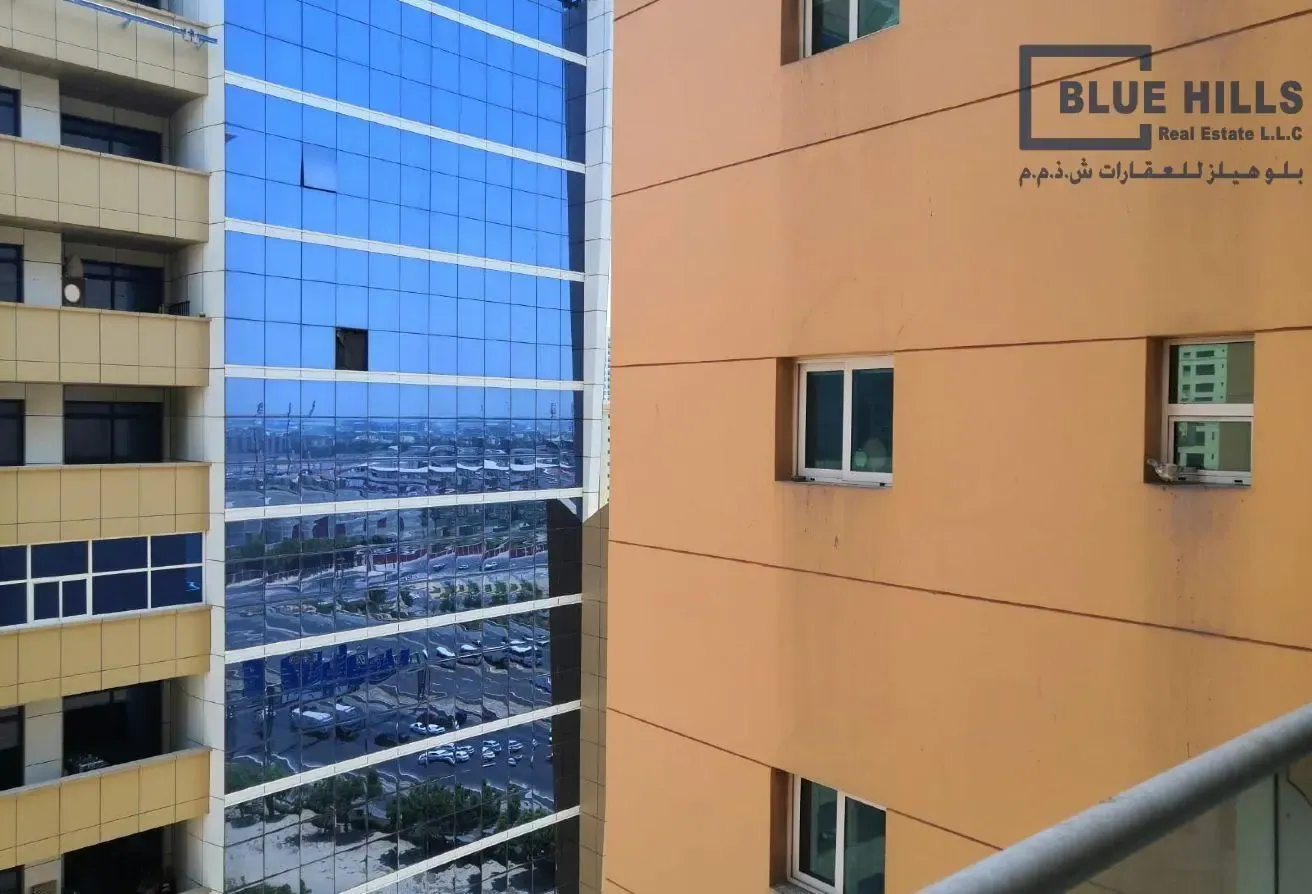 Charming 1 BR Apartment in Al Mamzar