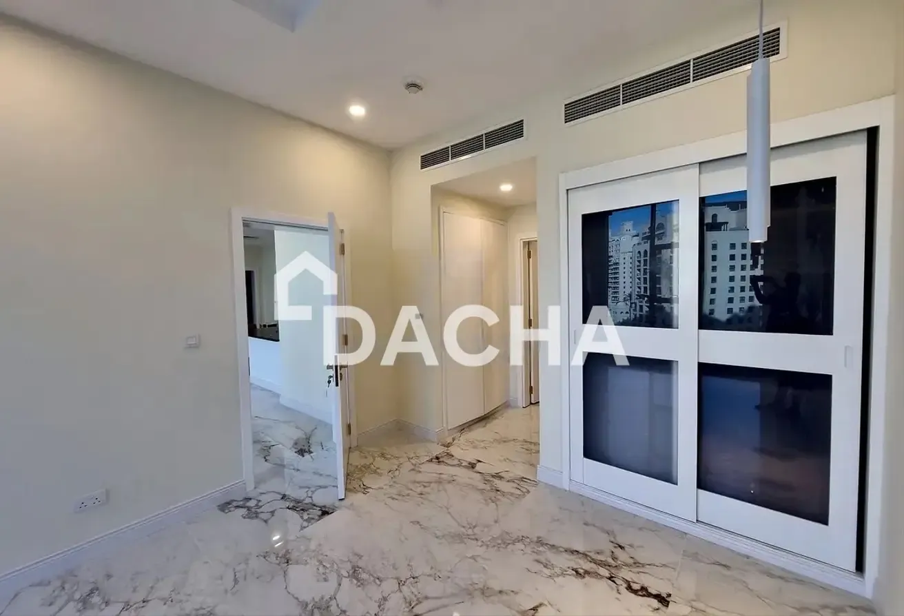 Sea Views | Upgraded Unit | Private Beach