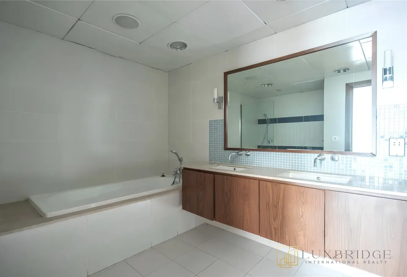 Unfurnished | Vacant | New Appliances