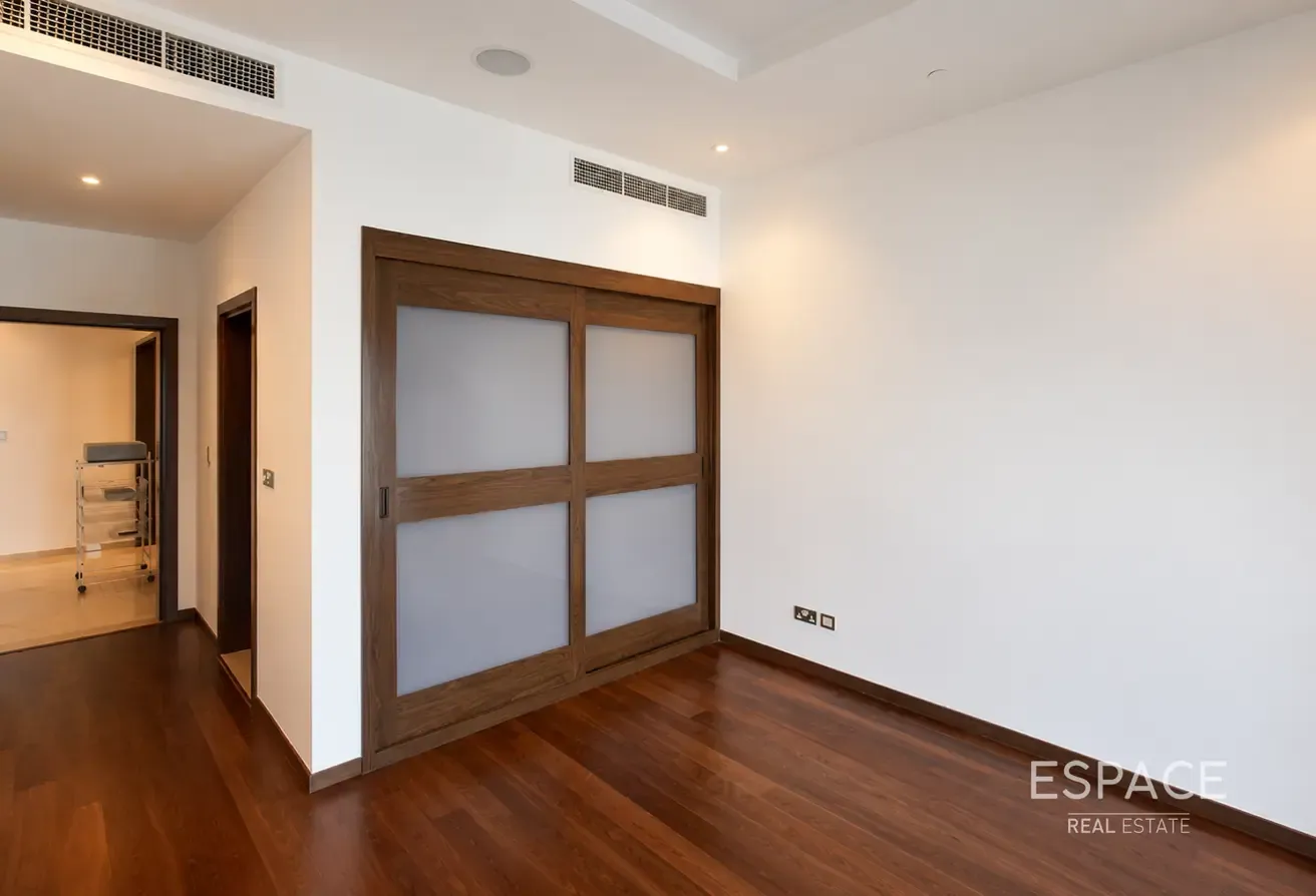 Full Sea and Marina View|Private Beach|Mall Access