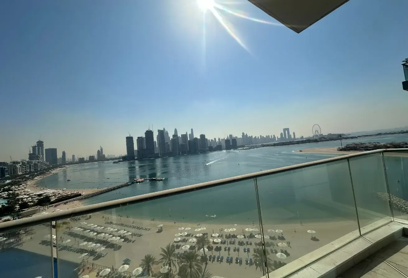 Stylishly Furnished 1 Br | Sea and Skyline view