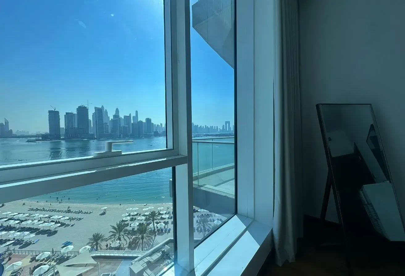 Stylishly Furnished 1 Br | Sea and Skyline view