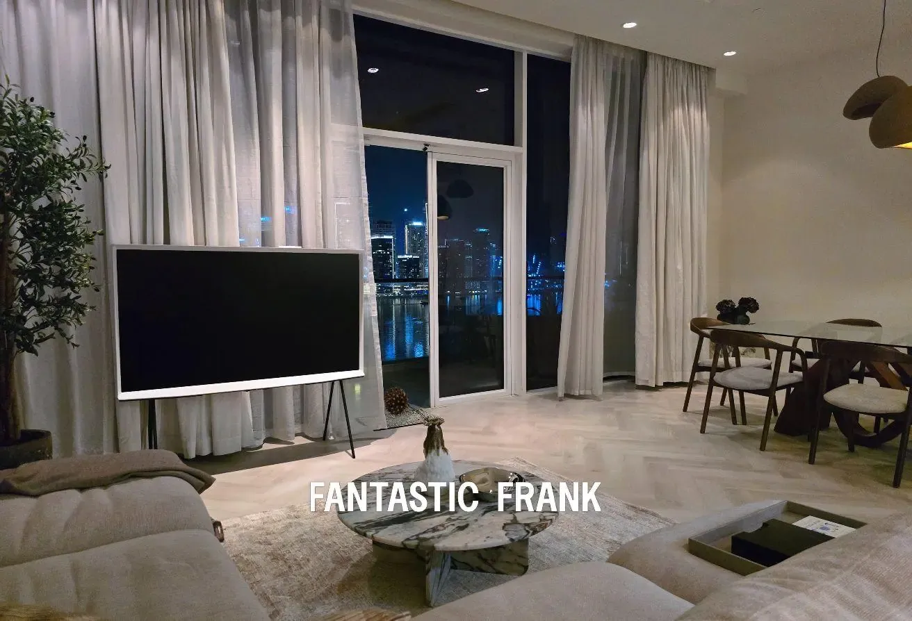 Exclusive | Top Floor | Captivating Views