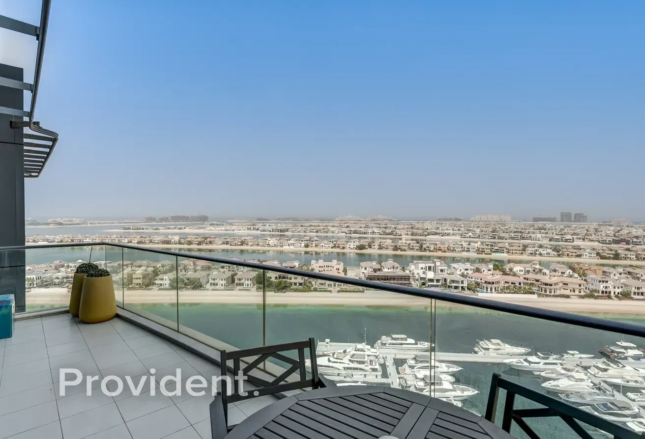 Exclusive | Renovated | Elegantly Furnished
