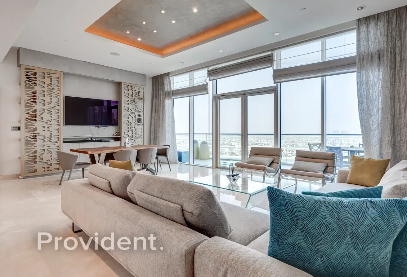 Exclusive | Renovated | Elegantly Furnished