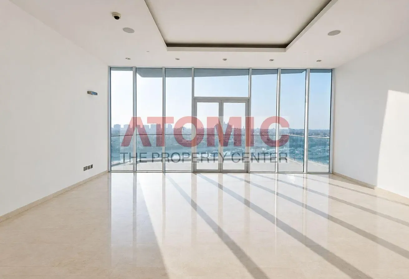 2 bed+study with full sea and atlantis view.