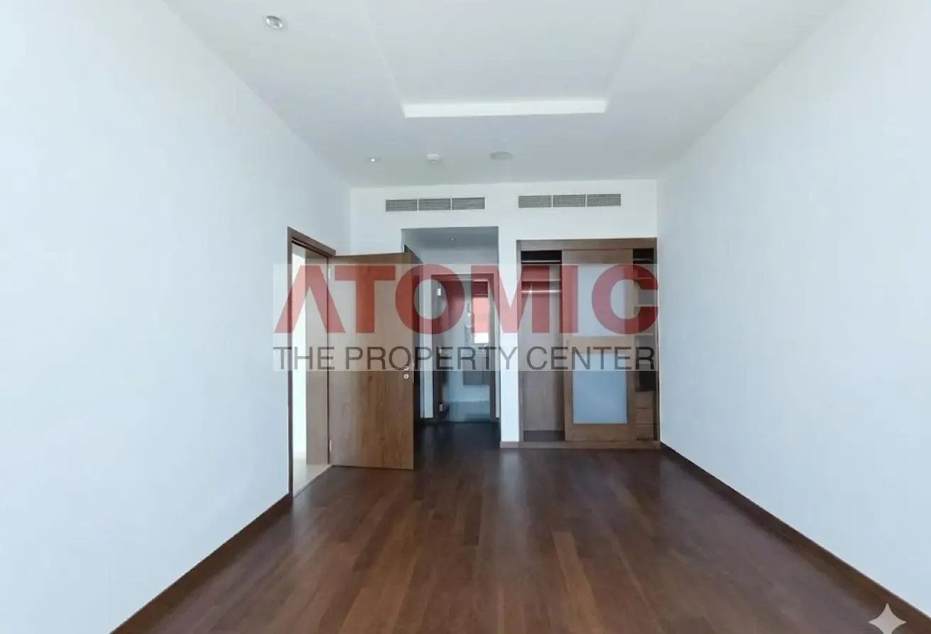 2 bed+study with full sea and atlantis view.
