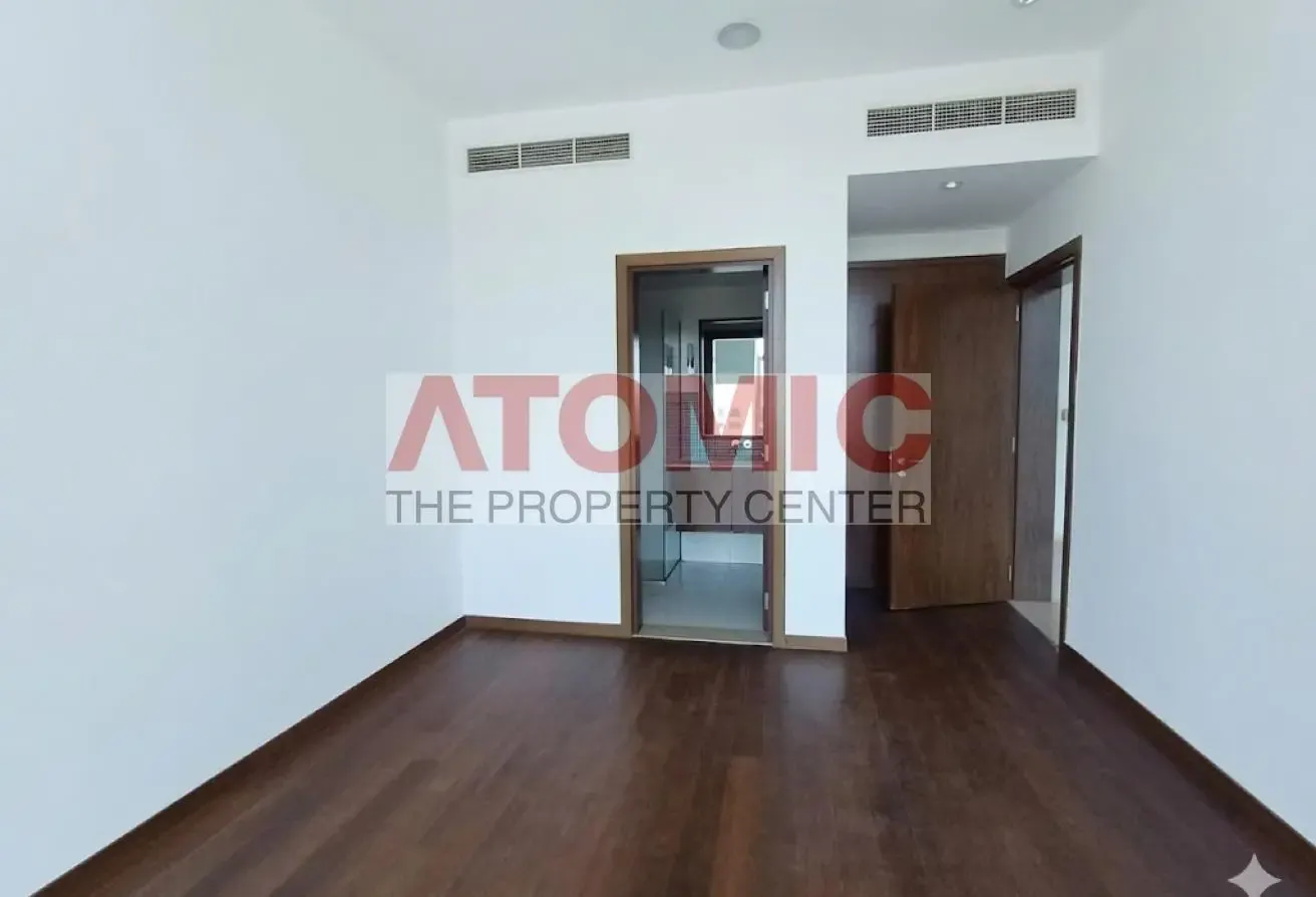 2 bed+study with sea and marina view.