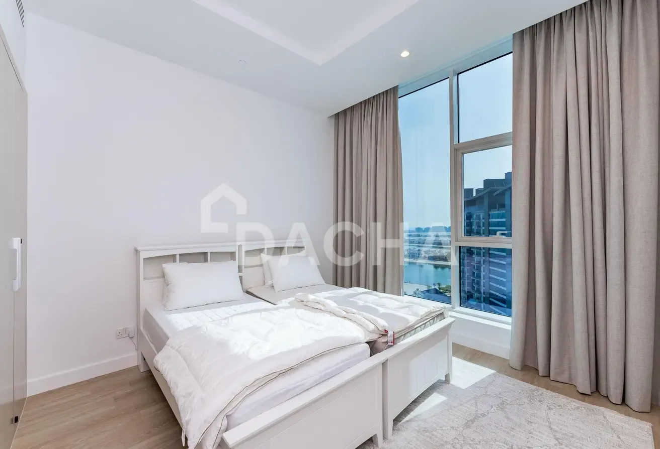 High Floor Unit | Vacant Now | Sea Views