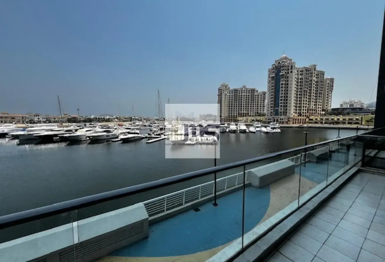 Best price - Large layout- Beach club.