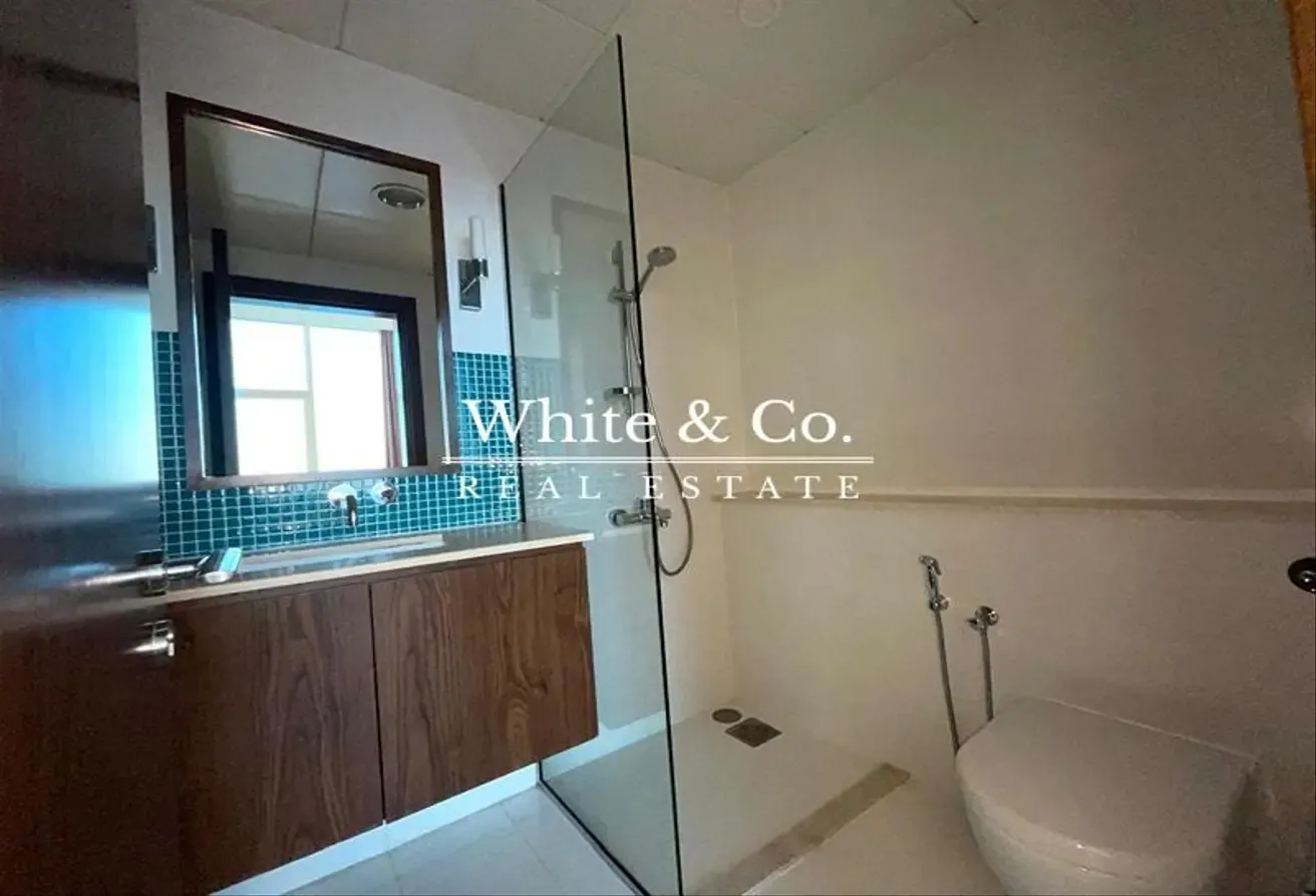 Unfurnished |Stunning Sea View |Spacious
