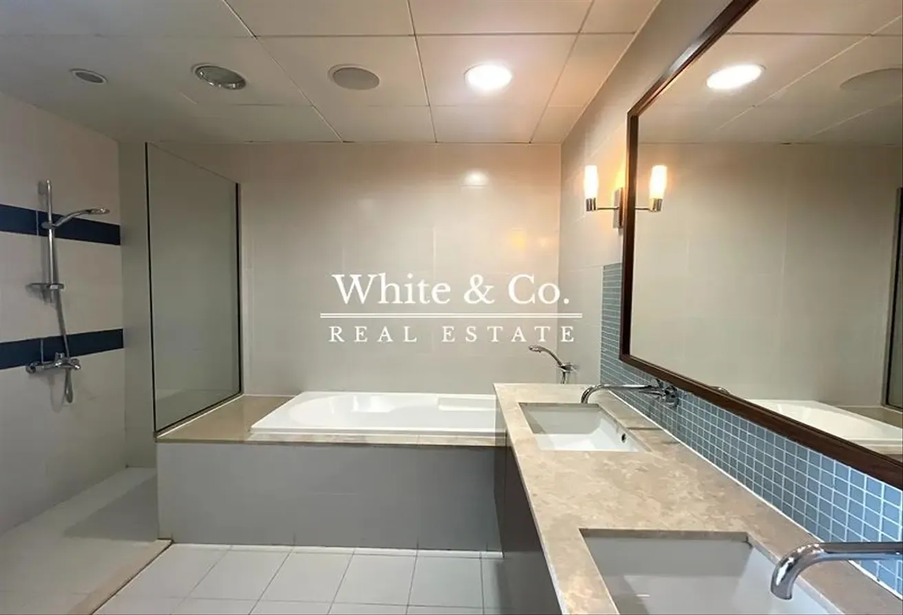 Unfurnished |Stunning Sea View |Spacious