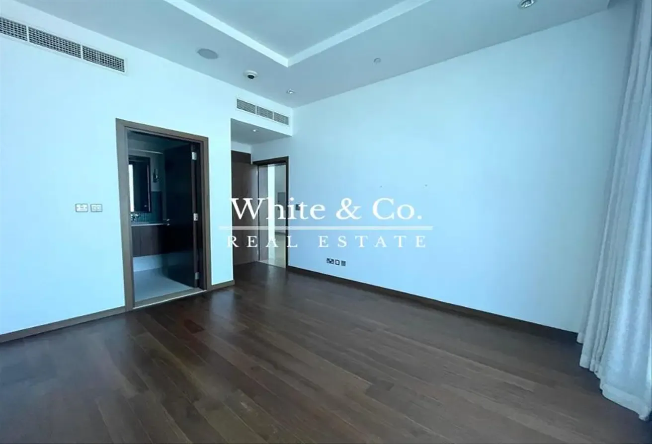 Unfurnished |Stunning Sea View |Spacious