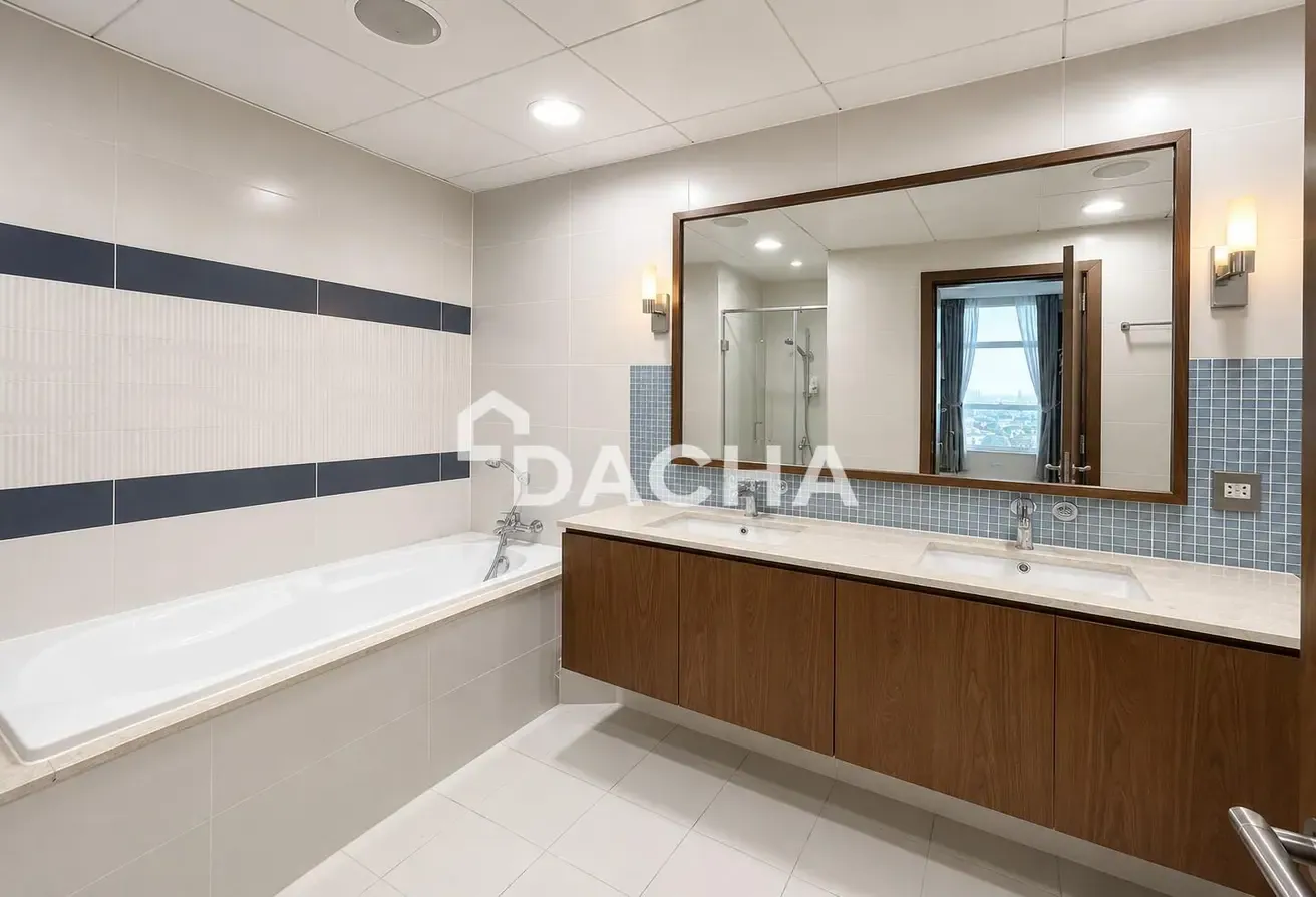 Palm View | Vacant in Aug | Mid Floor