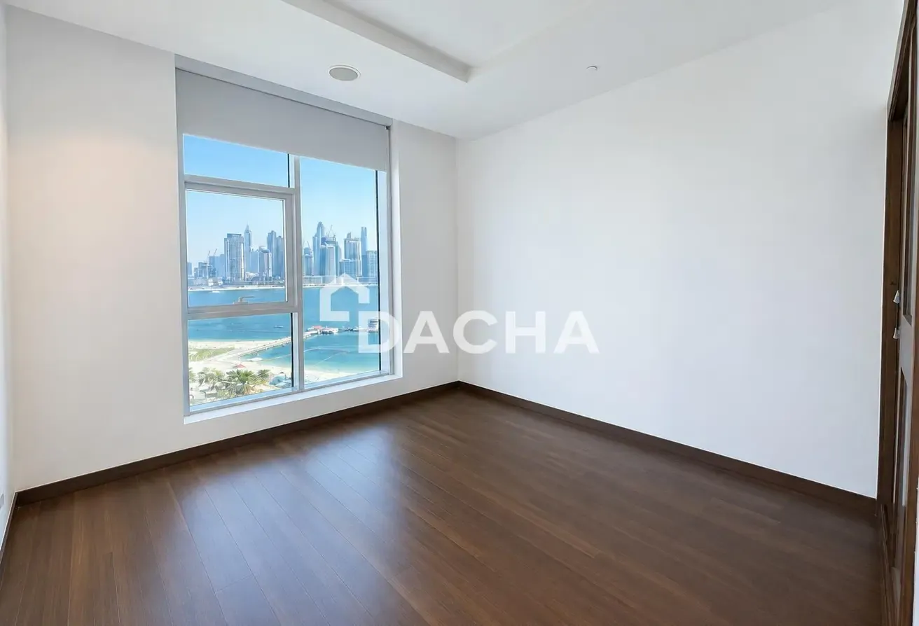 Palm View | Vacant in Aug | Mid Floor