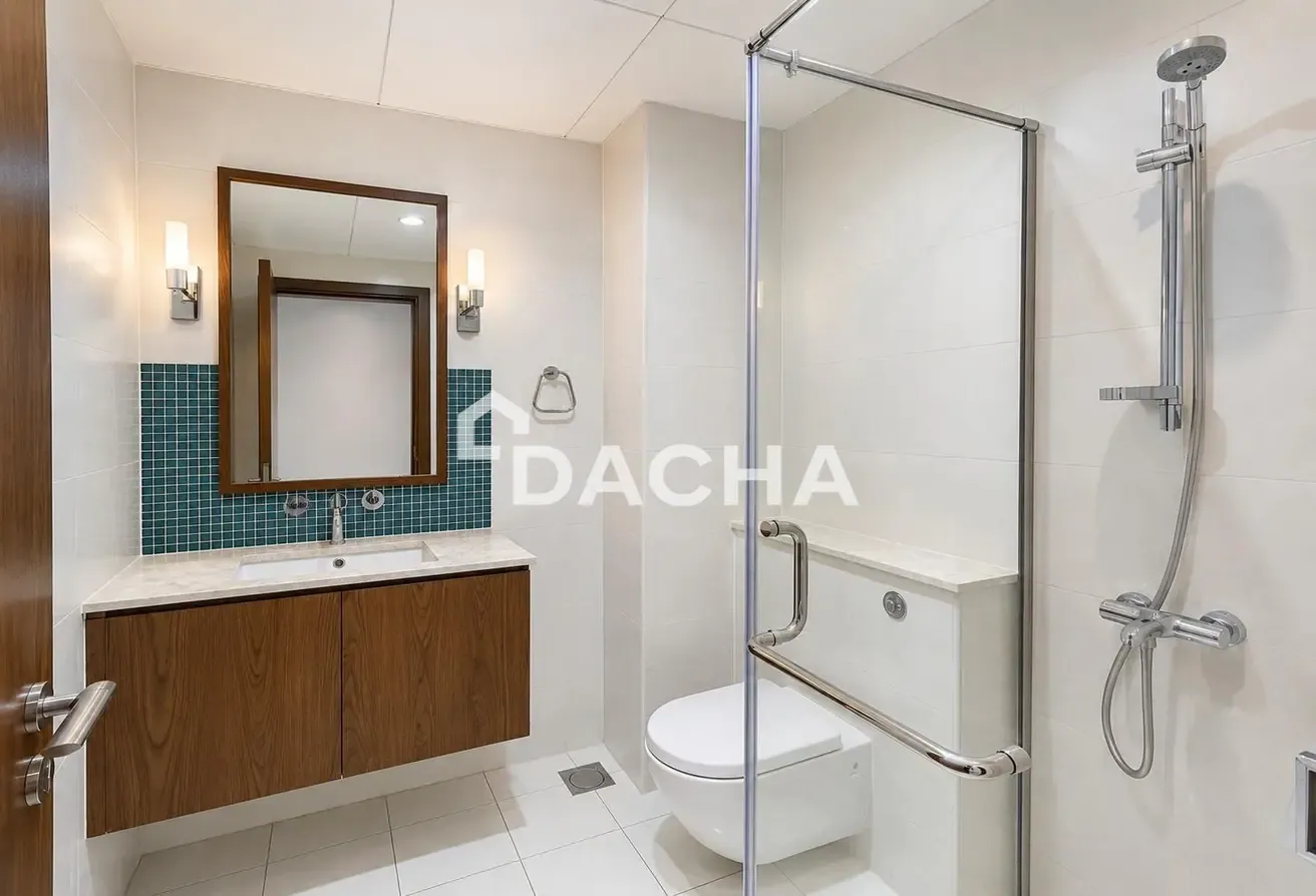 Palm View | Vacant in Aug | Mid Floor