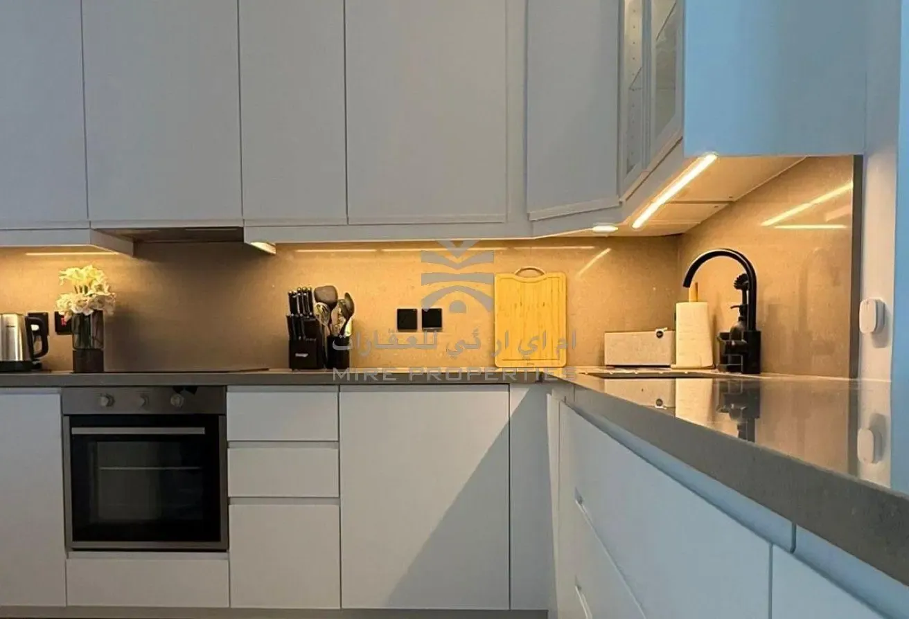 Luxury 1-Bedroom | Upgraded | Fully Furnished