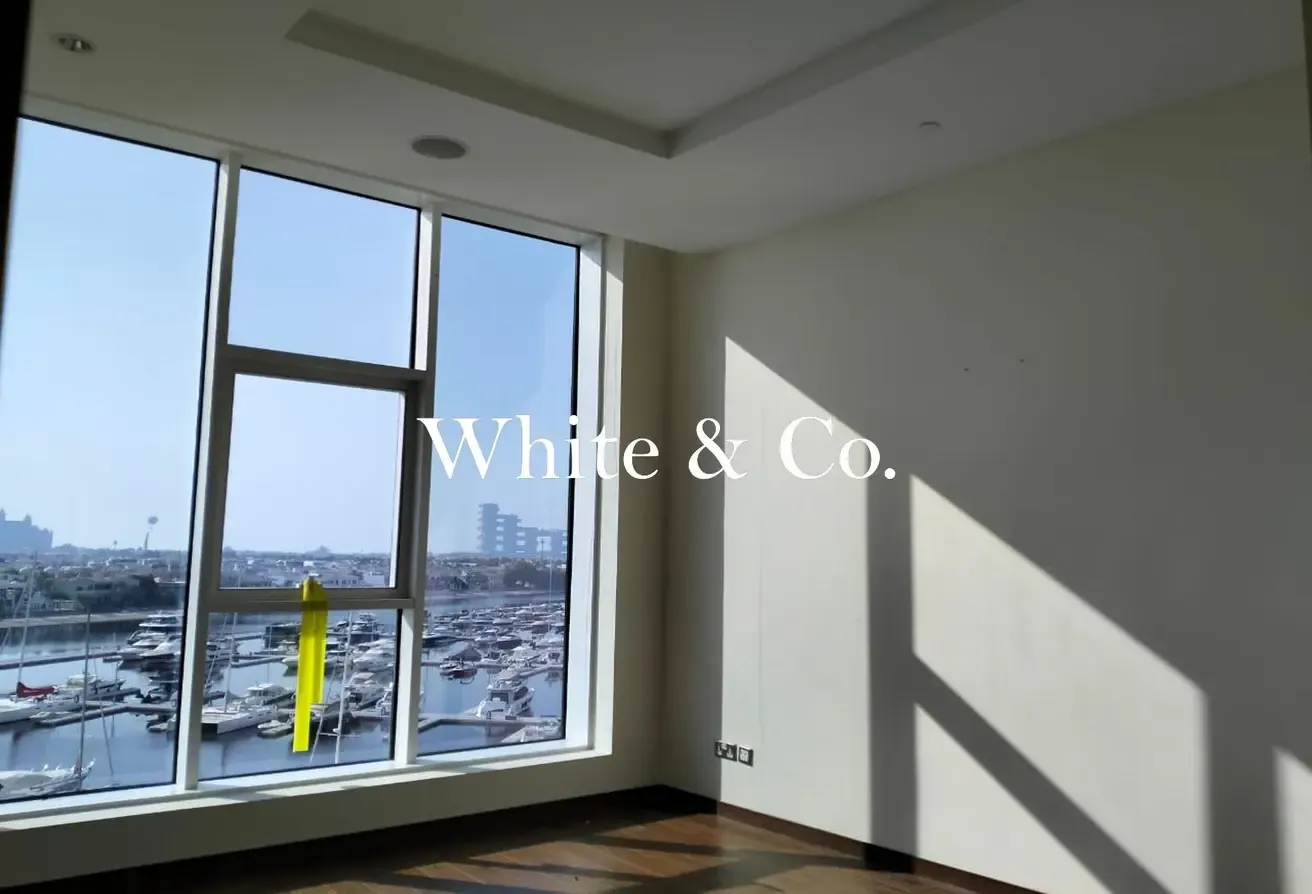 Rennovation | Unfurnished | Marina View