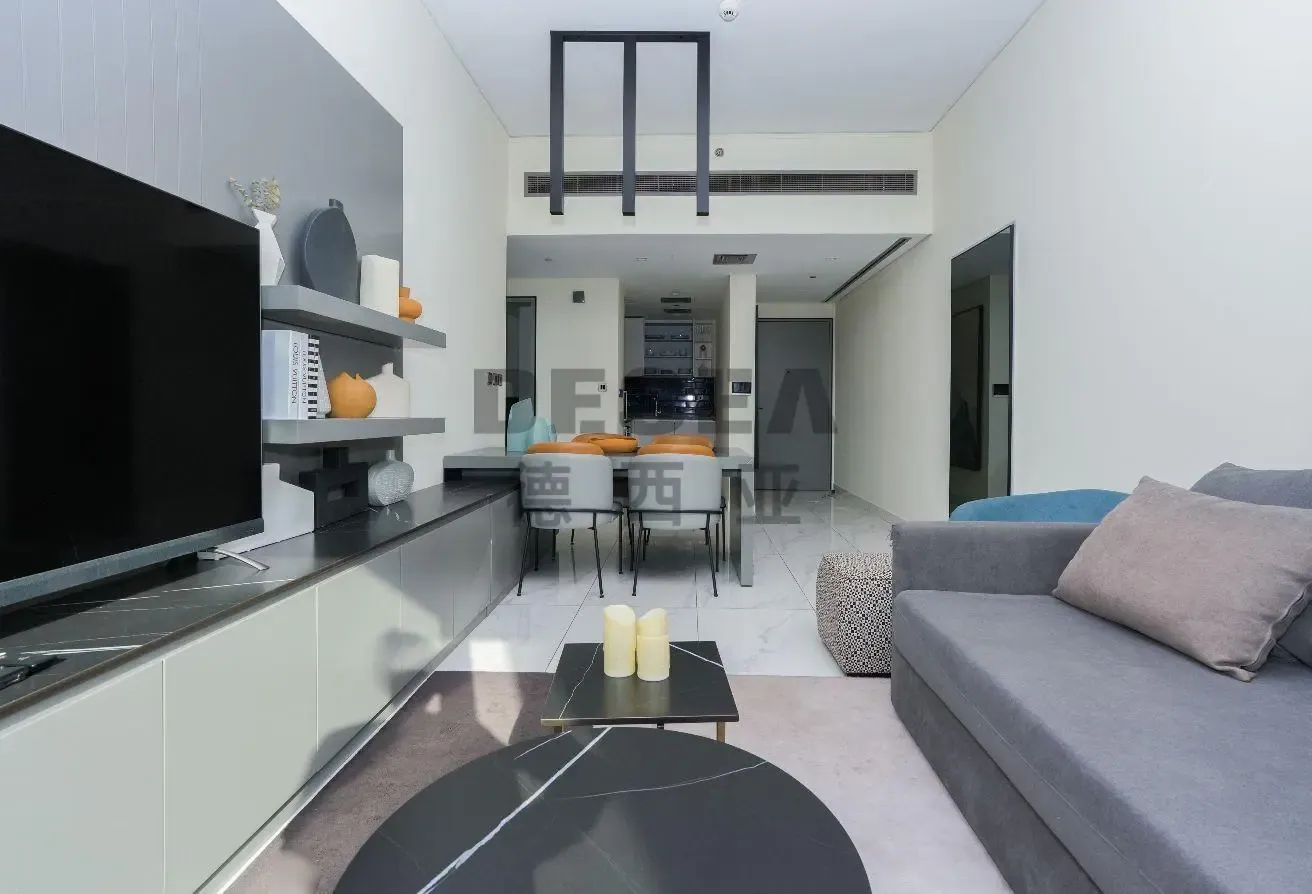 Lux Two Bedroom | Community -Canal Views | Vacant