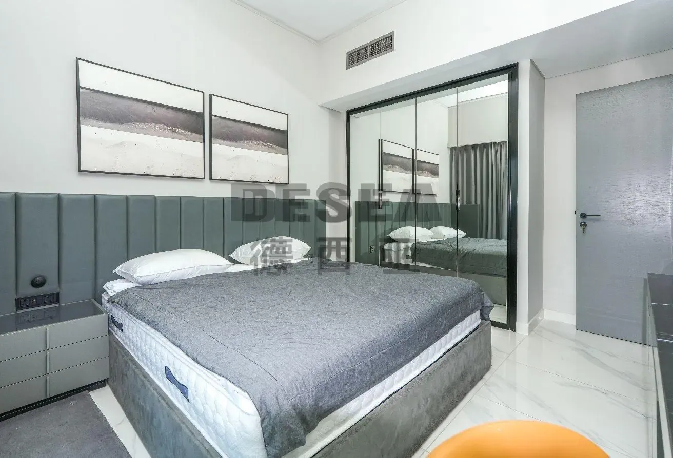 Lux Two Bedroom | Community -Canal Views | Vacant