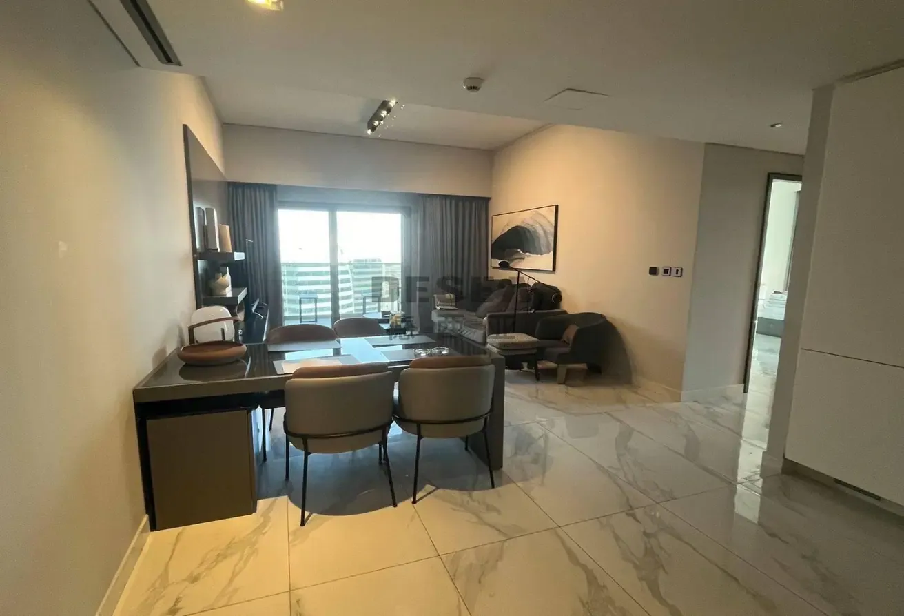 Prime Location | High Floor | Canal View