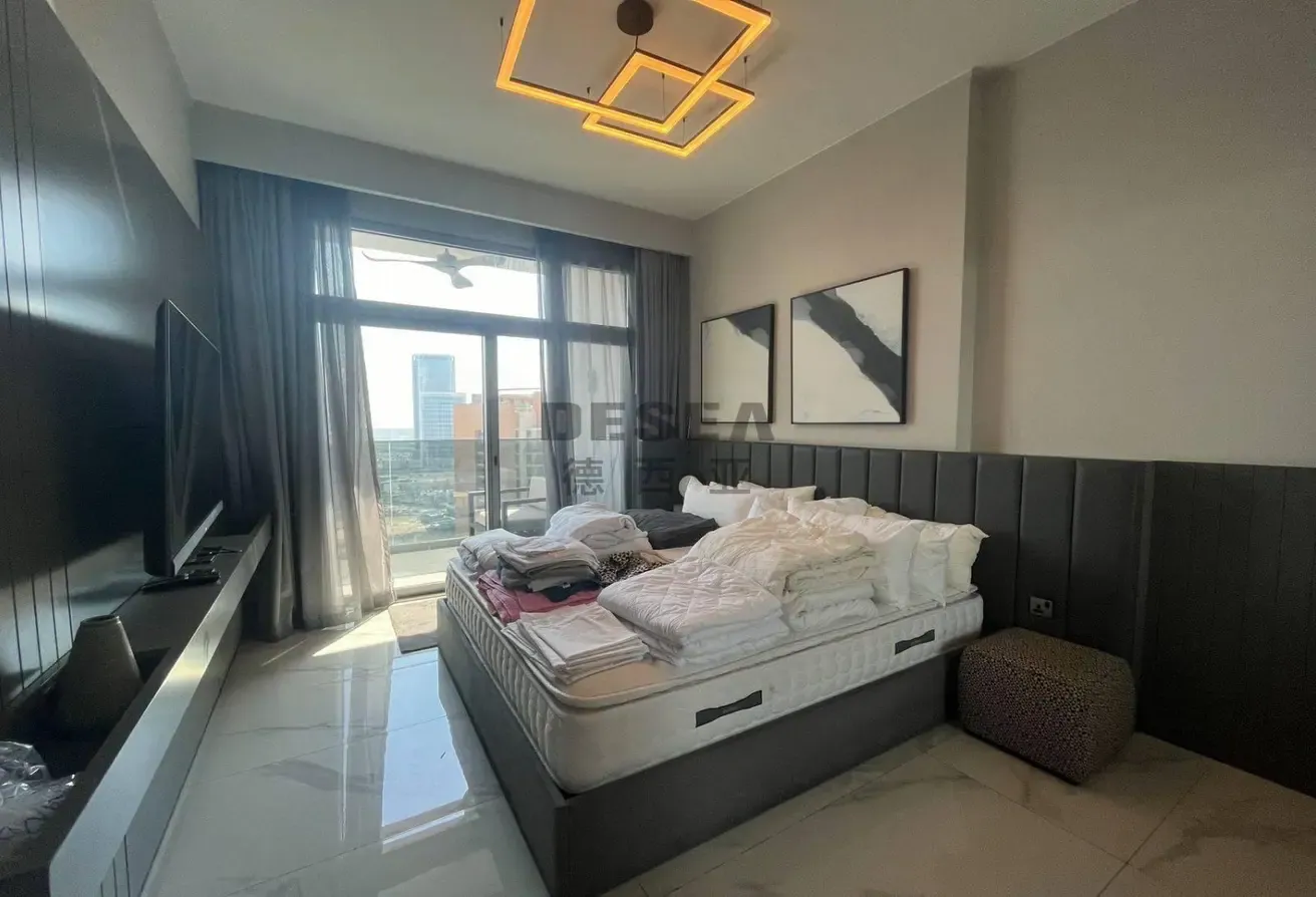 Prime Location | High Floor | Canal View