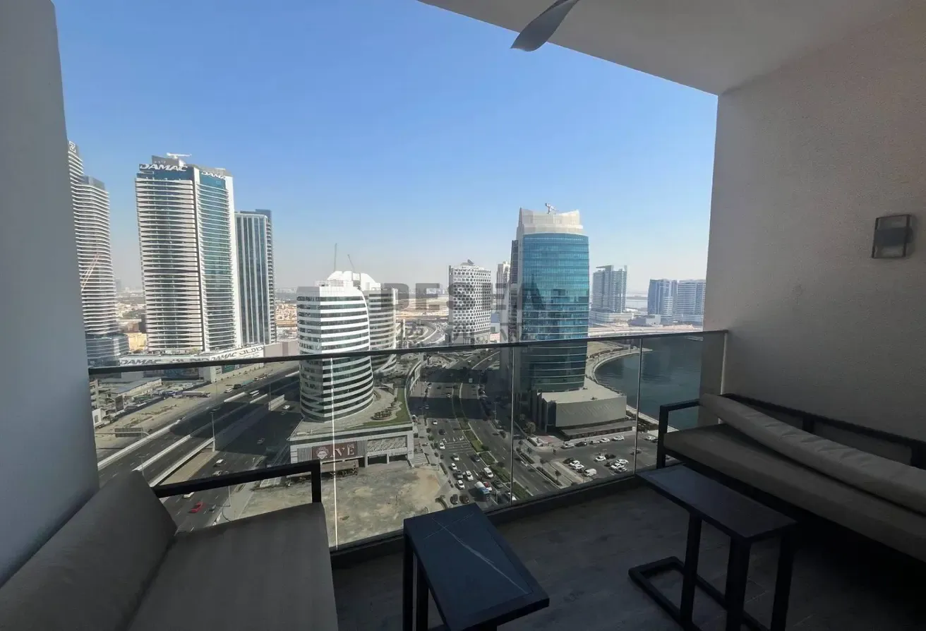 Prime Location | High Floor | Canal View