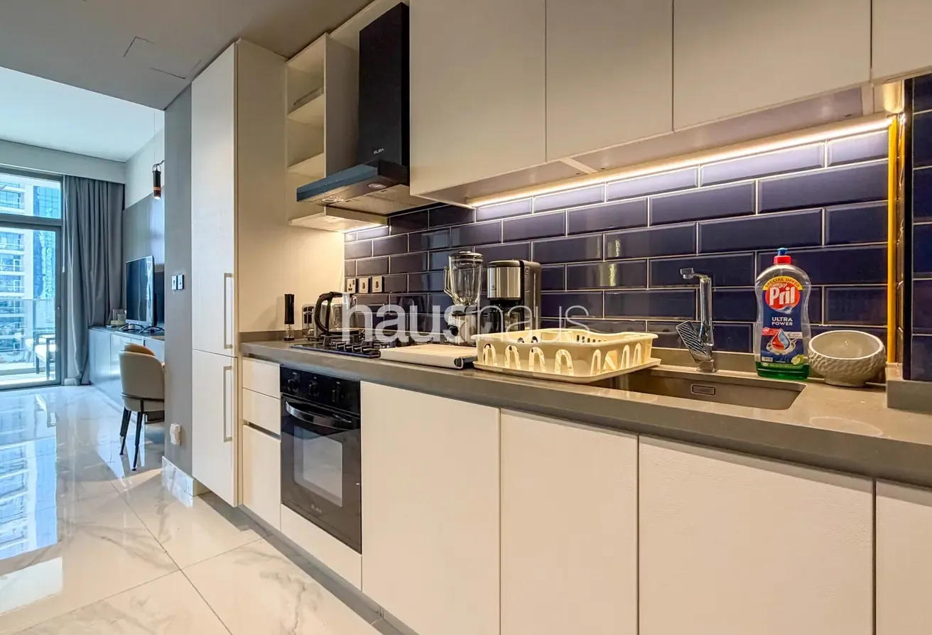 12 Cheques | Fully Furnished | Near Dubai Mall