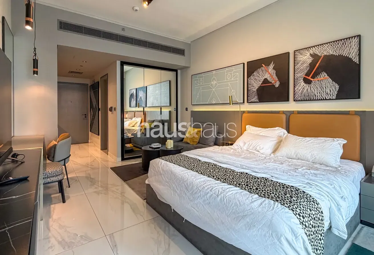 12 Cheques | Fully Furnished | Near Dubai Mall