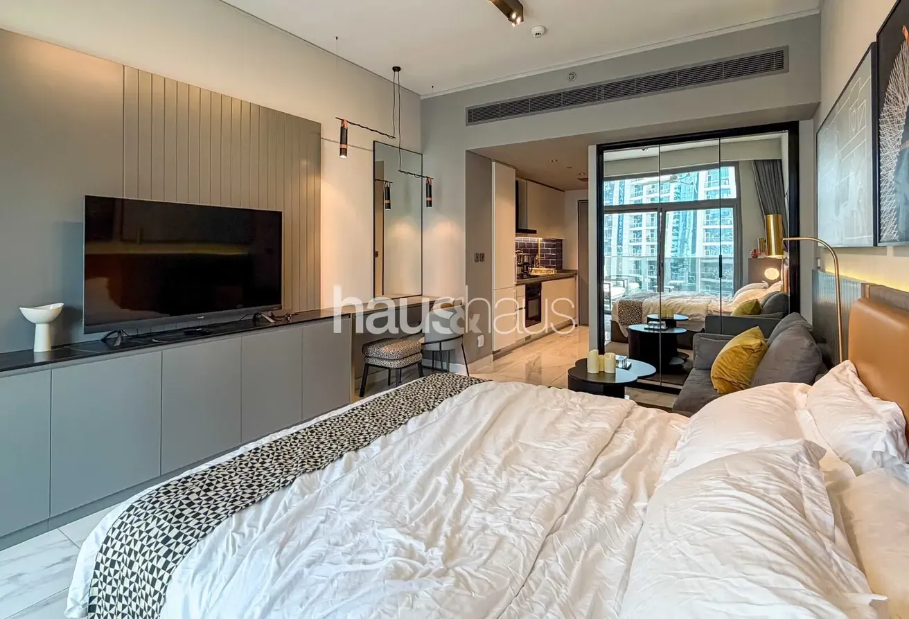 12 Cheques | Fully Furnished | Near Dubai Mall