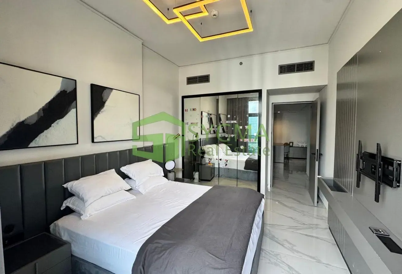 Modern Living | Corner Unit | 2 Parking Slots