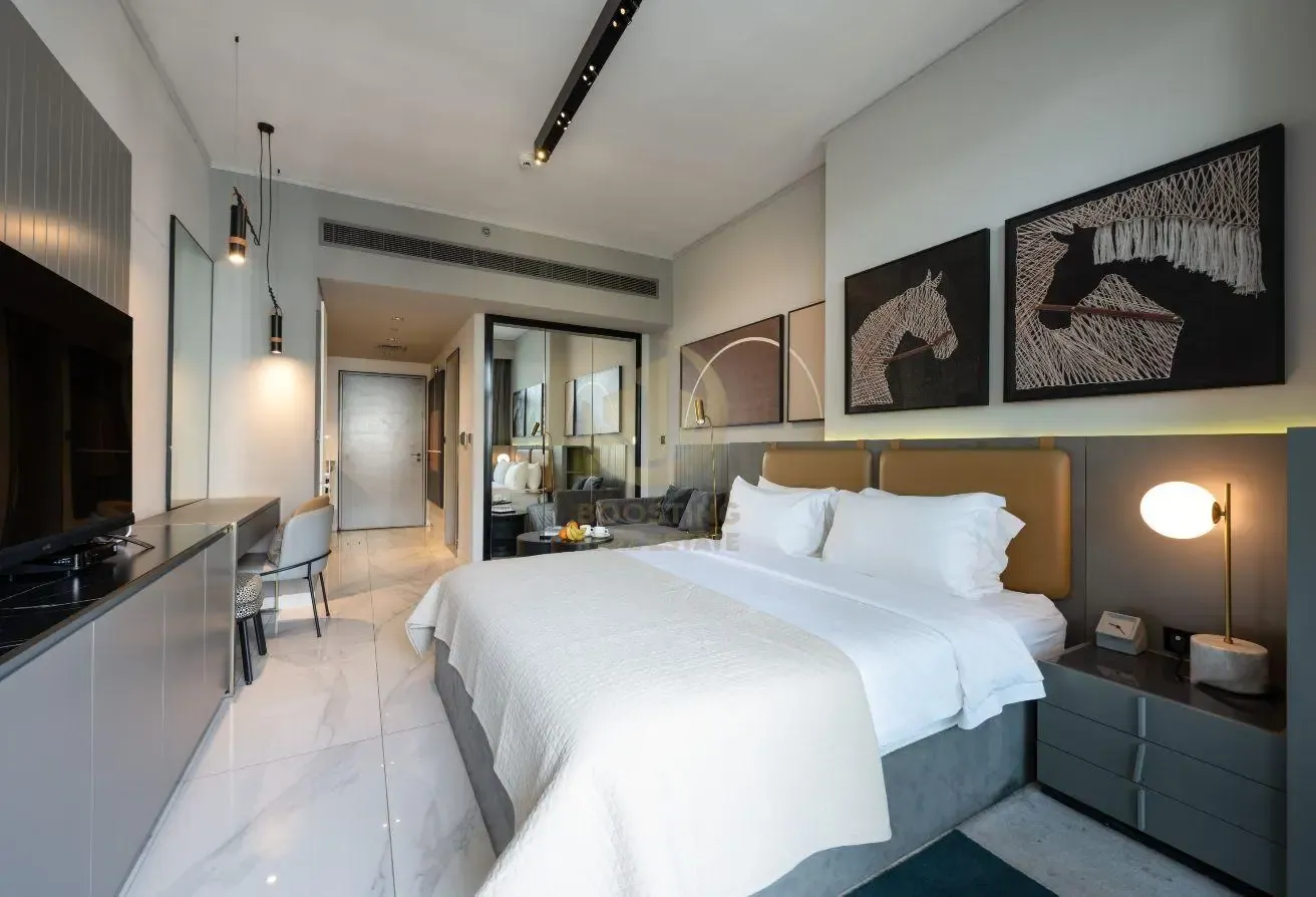 Luxury Studio Near Dubai Mall | Vacant Now