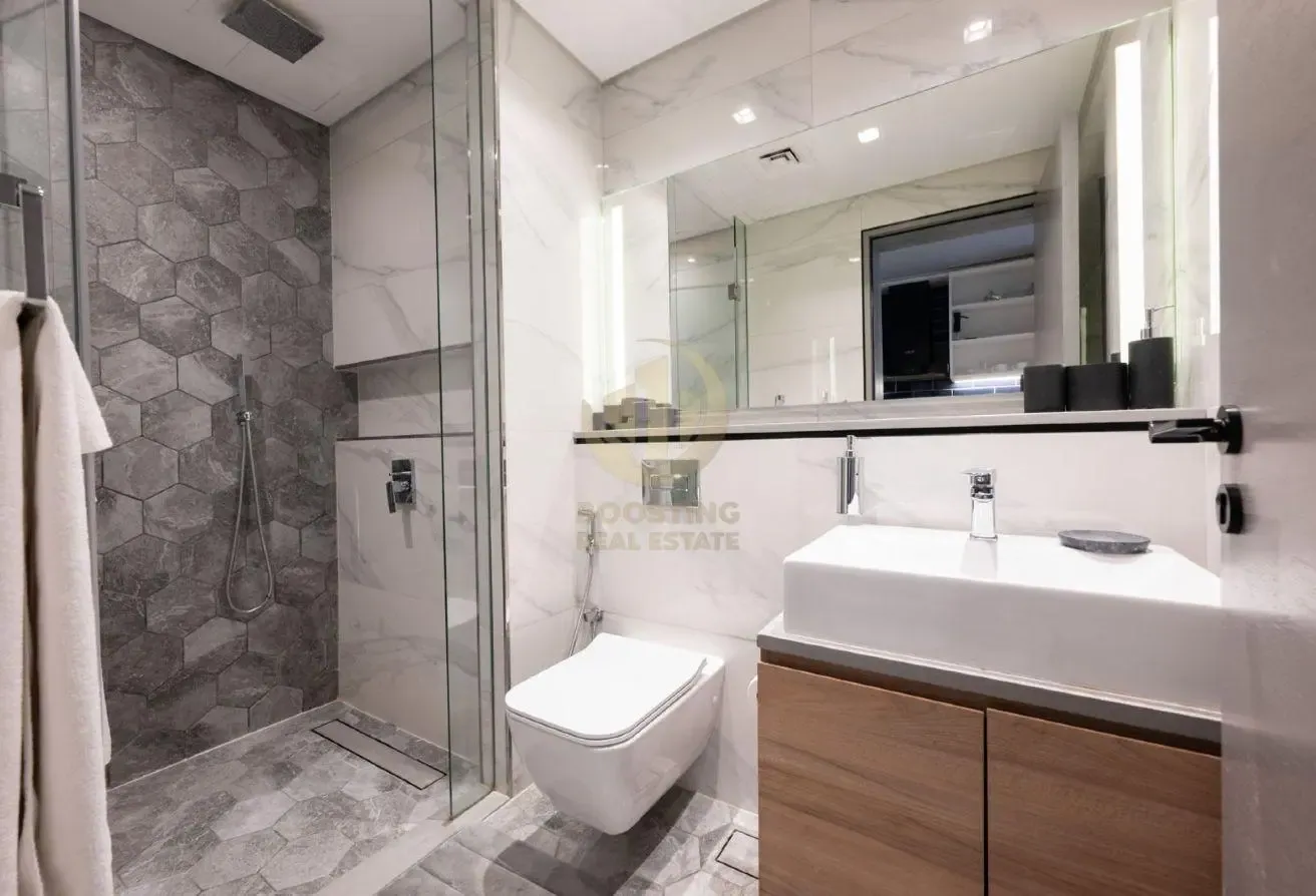 FULLY FURNISHED | VACANT | SPACIOUS