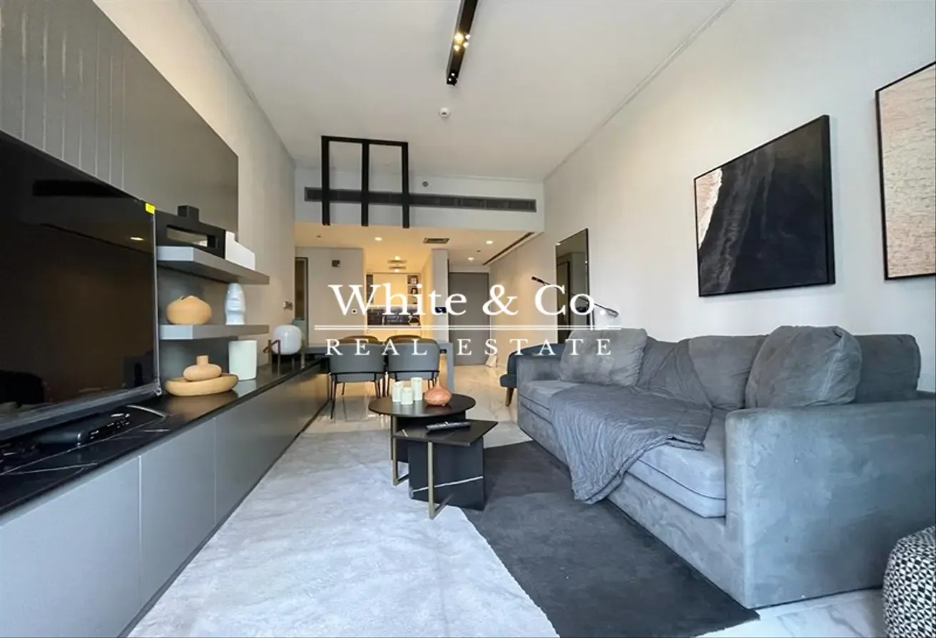 Vacant | Close to Dubai Mall | Furnished