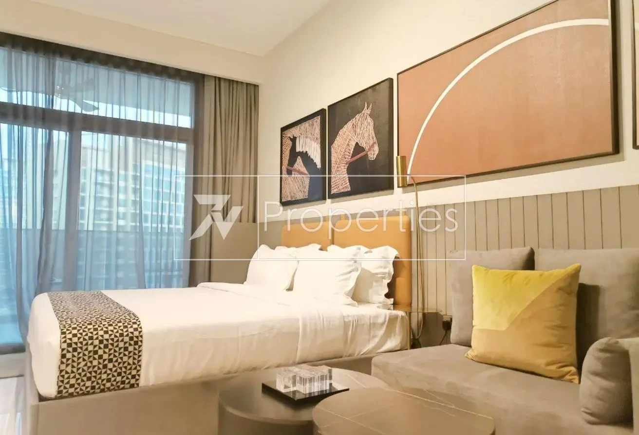 FULLY FURNISHED | HIGH FLOOR | SPACIOUS | VACANT