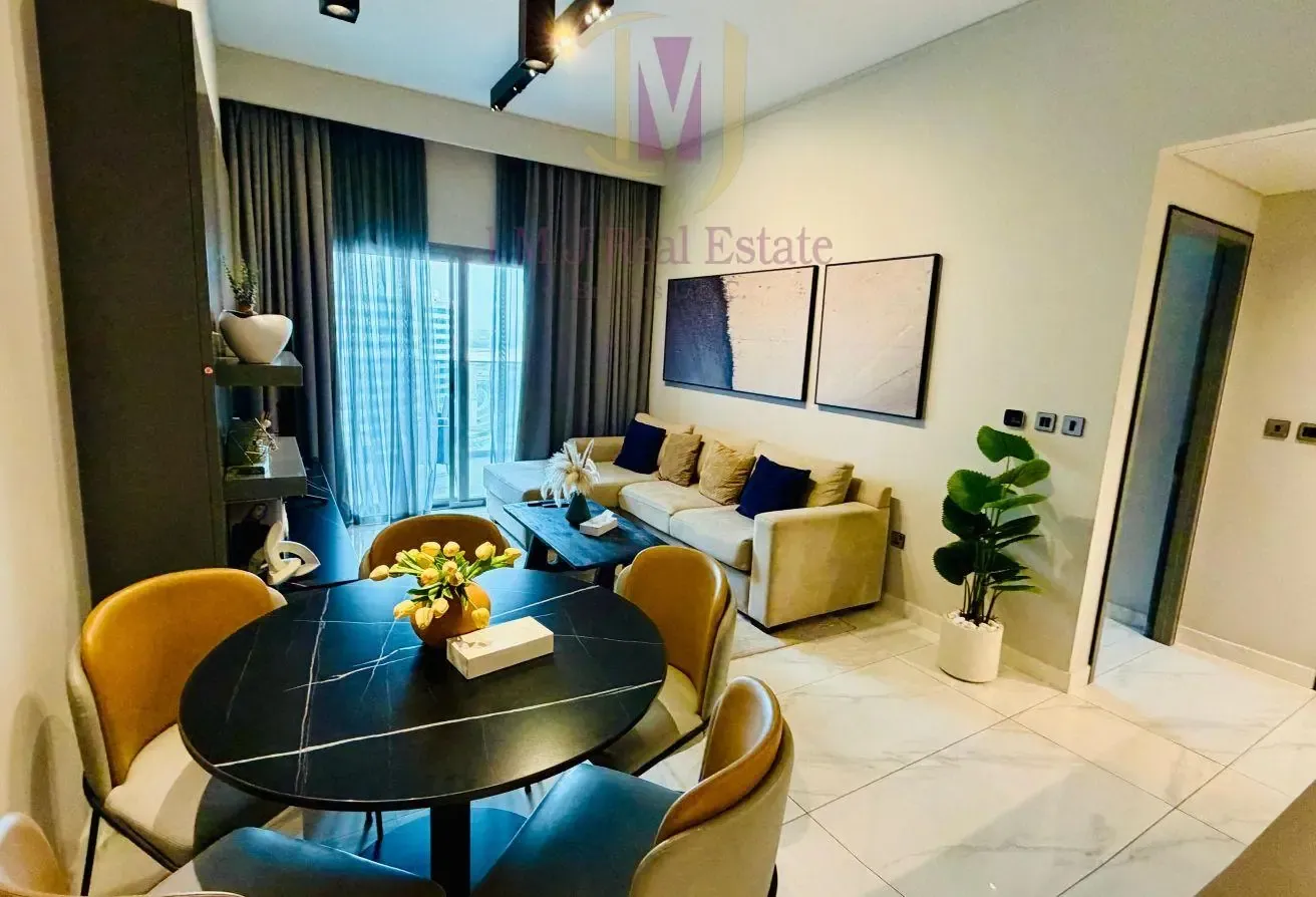 Fully Furnished | 1 BR | High Floor | Canal View