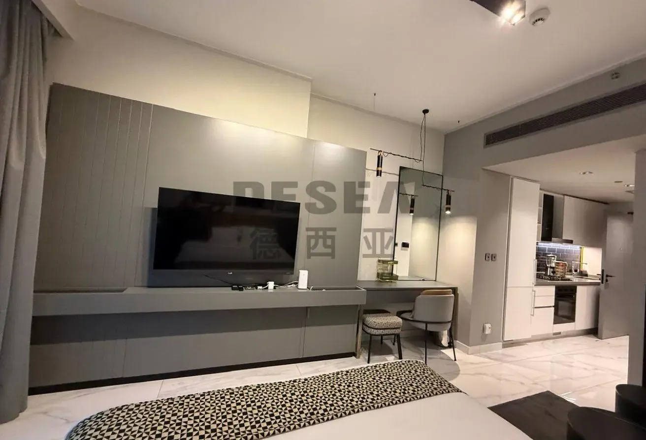 Lux Fully Furnished | Vacant | Near Dubai Mall