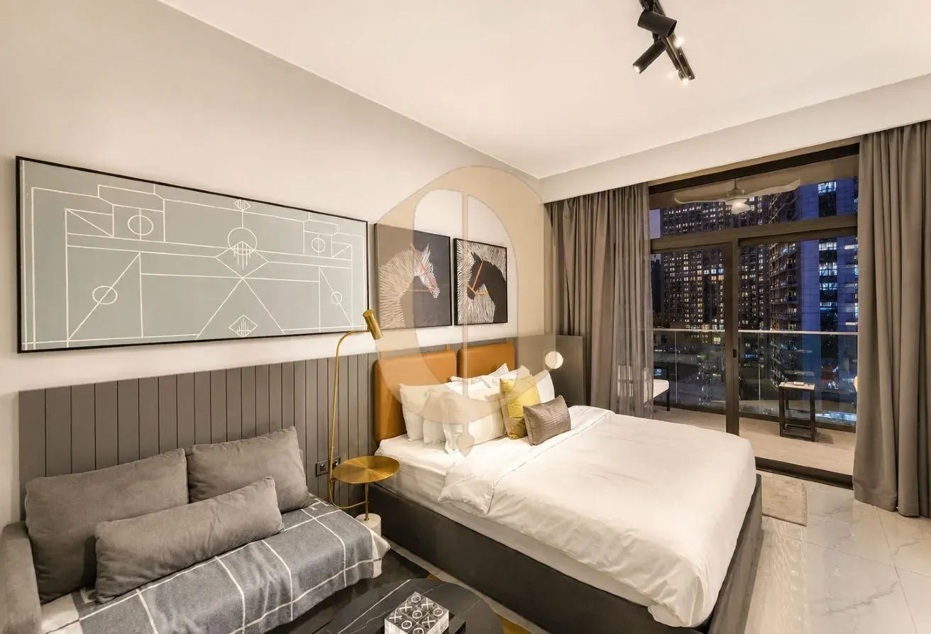 Luxury Living | Fully Furnished | Prime Area