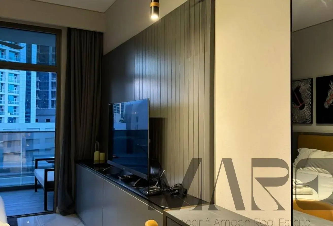 Fully Furnished Studio l LUXURY LIVING l VACANT