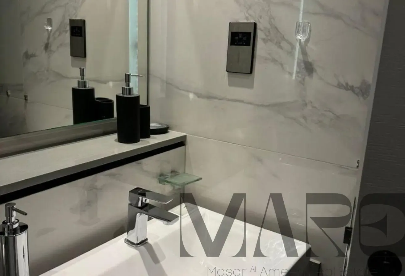 Fully Furnished Studio l LUXURY LIVING l VACANT