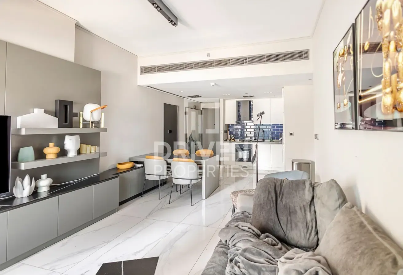 Bright Unit | Fully Furnished | Ready to Move In